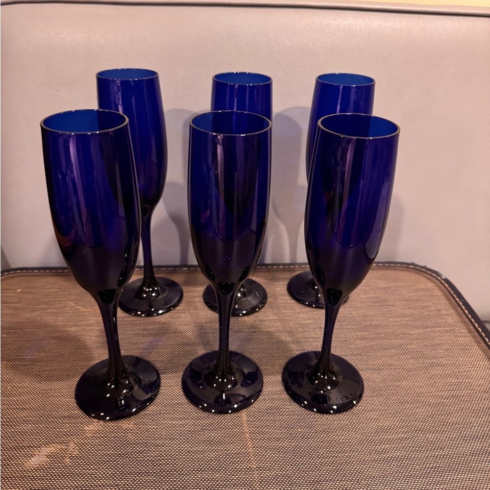 Set of 6 vintage Libbey cobalt champagne flutes